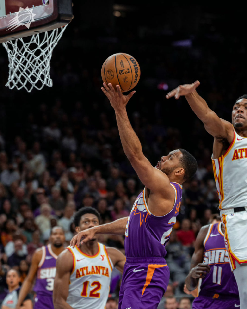 包含太阳战胜老鹰，布克砍下全场最高分的词条